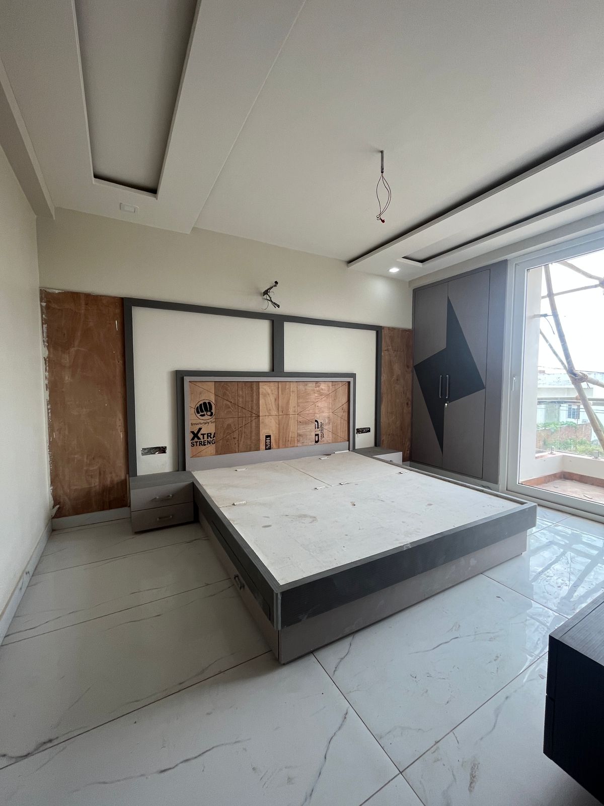 3BHK Luxuries Flats available on Iskon Road , Patarkar Colony , Mansarovar