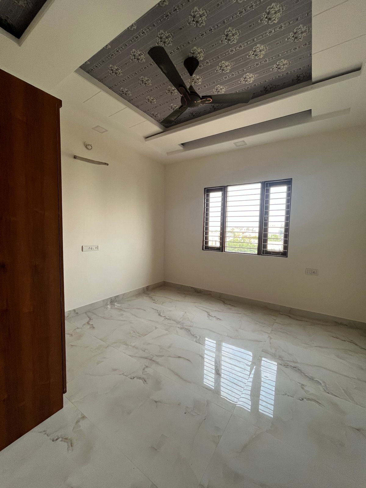 3 BHK Luxuries resale Spacious Flat in Sumer Nagar , Mansarovar , Jaipur
