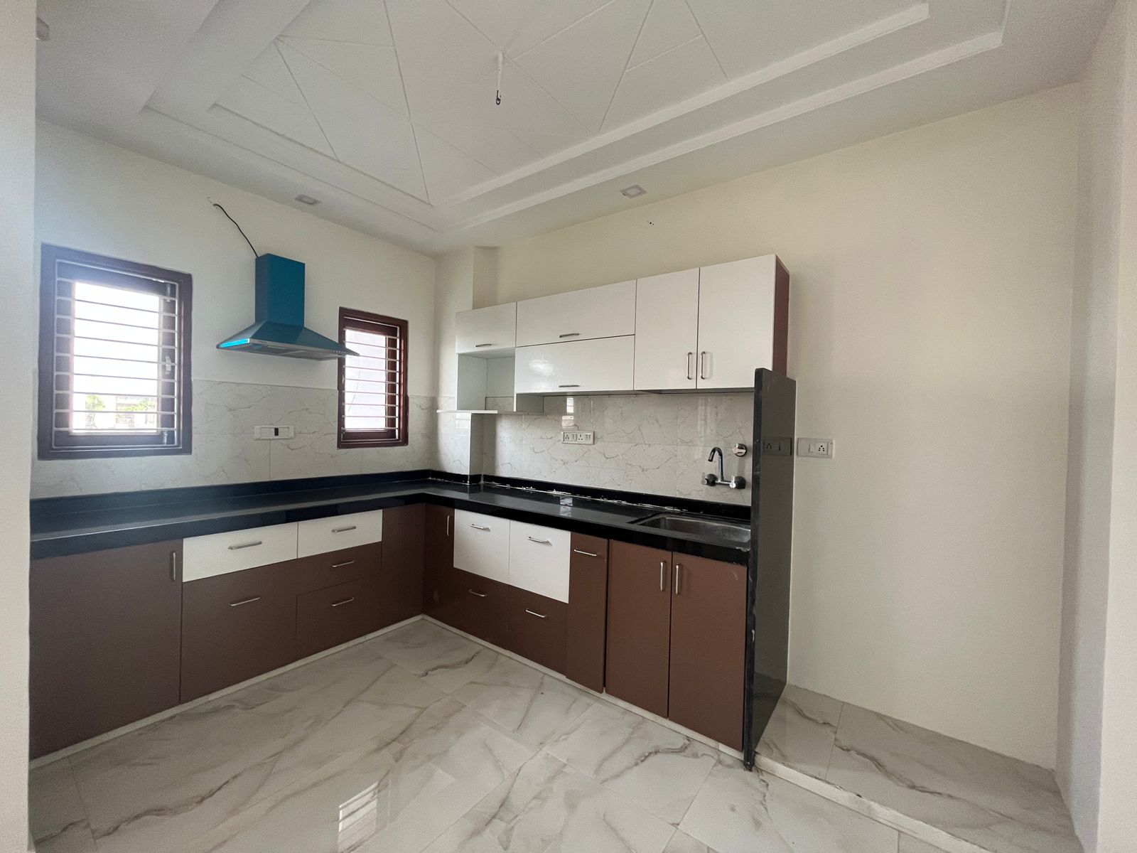 3 BHK Luxuries resale Spacious Flat in Sumer Nagar , Mansarovar , Jaipur