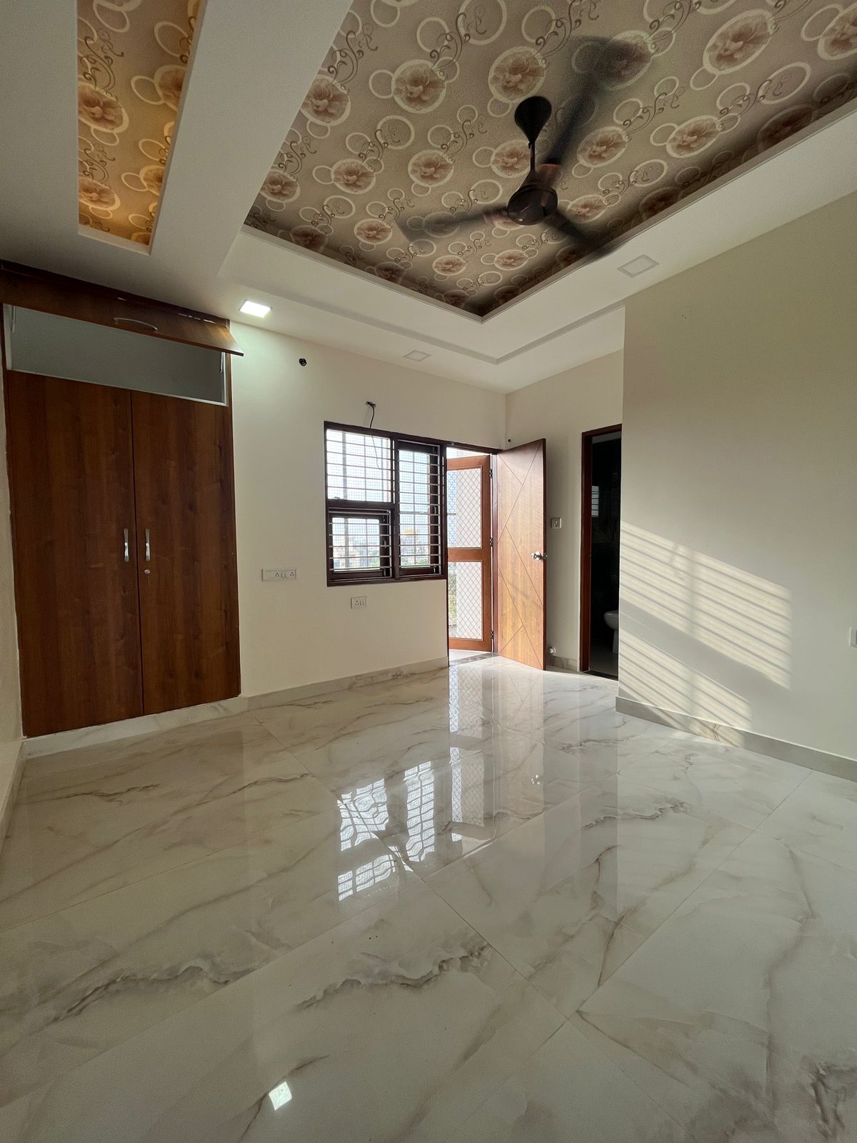 3 BHK Luxuries resale Spacious Flat in Sumer Nagar , Mansarovar , Jaipur