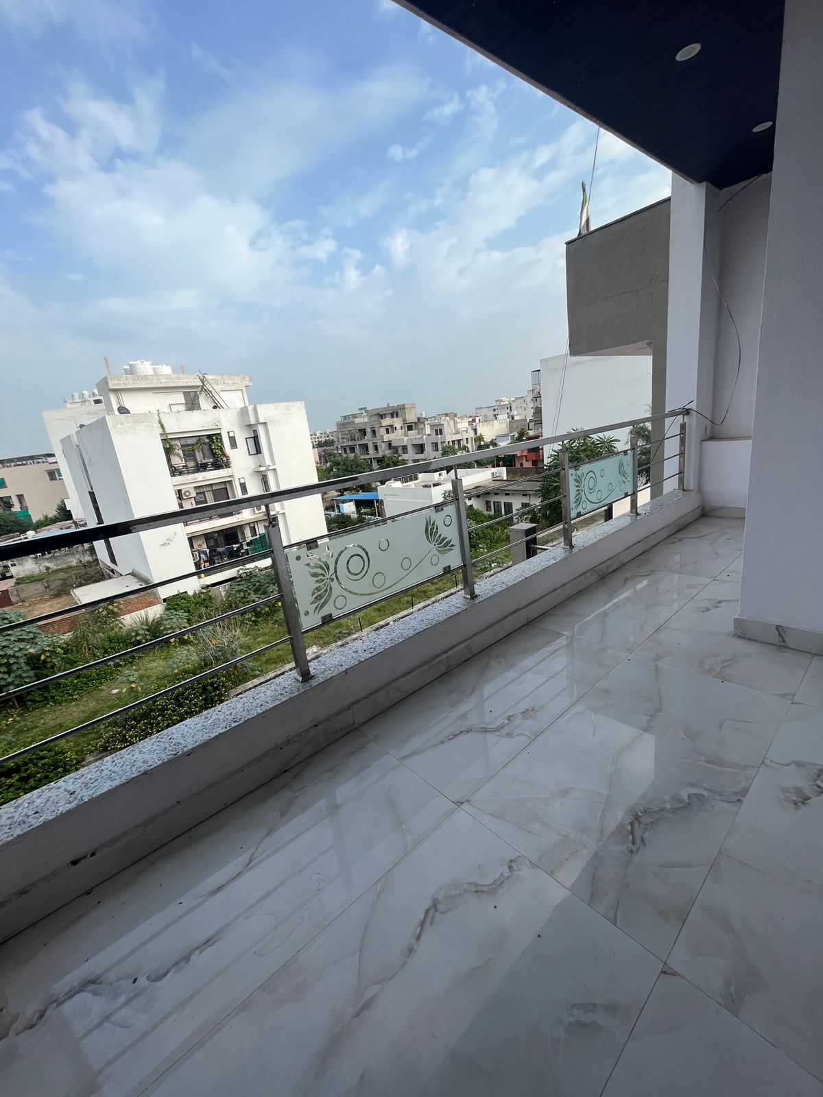 3 BHK Luxuries resale Spacious Flat in Sumer Nagar , Mansarovar , Jaipur